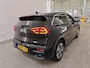 Kia Niro EV E-Niro 64 kWh 204 pk DynamicPlusLine | SOH 100% | Trekhaak | Schuifdak | Stuur- en Stoelverwarming | Camera | PDC V+A| CarPlay