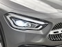 Mercedes-Benz GLA 250 e Business AMG Plug-In Hybride 5 spaaks lichtmetalen velgen | MBUX wide screen| Navigatie | elect bed. voorstoelen met memory | Trekhaak | parking support met camera | Inclusief 24 maanden Mercedes-Benz Certified garantie voor Europa.