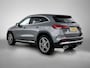 Mercedes-Benz GLA 250 e Business AMG Plug-In Hybride 5 spaaks lichtmetalen velgen | MBUX wide screen| Navigatie | elect bed. voorstoelen met memory | Trekhaak | parking support met camera | Inclusief 24 maanden Mercedes-Benz Certified garantie voor Europa.