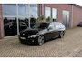 BMW 3-Serie Touring 320i M Sport Edition | 2e eigenaar | NL auto | Camera | HiFi audio | Stoelverwarming | DAB | Head-up | Cruise control | LED | Park Assistant | PDC | Navigatie