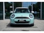 MINI Cooper S 3-Deurs 2.0 Classic M l Panorama dak l  18 inch velgen l Head-up Display l Harman/kardon Surround Sound System | Ocean Wave Green l achteruitrijcamera l Extra getint glas l