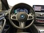 BMW 5-Serie Touring 530e xDrive M-Sport I Shadowline I Leder I 360 Camera I Luchtvering achter