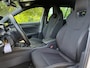 Skoda Octavia Combi 1.0 TSI Sport Business | Sport stoelen + Cruise + Clima nu € 13.975,-!!!