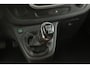 Renault Trafic 2.0 dCi T29 L2H1 | Airco | Cruise | Camera | Trekhaak | 3 Zits | 2xSchuifdeur