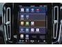Volvo XC40 Recharge Plus 70 kWh - IntelliSafe Assist & Surround - Parkeercamera achter - Verwarmde voorstoelen & stuur - Parkeersensoren voor & achter - Draadloze tel. lader - Warmtepomp - Extra getint glas - 19' LMV
