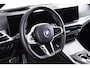 BMW 3-Serie 330e M Sport Edition Active Cruise Control - Elektrisch verstelbare/verwarmde voorstoelen - Head up - Sportstoelen - Parking Assistant Plus - Extra getint glas - Comfort Access - Elektrische achterklep -