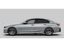 BMW 3-Serie 330e M Sport Edition Active Cruise Control - Elektrisch verstelbare/verwarmde voorstoelen - Head up - Sportstoelen - Parking Assistant Plus - Extra getint glas - Comfort Access - Elektrische achterklep -