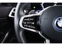 BMW 3-Serie 330e M Sport Edition Active Cruise Control - Elektrisch verstelbare/verwarmde voorstoelen - Head up - Sportstoelen - Parking Assistant Plus - Extra getint glas - Comfort Access - Elektrische achterklep -