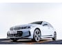 BMW 3-Serie 330e M Sport Edition Active Cruise Control - Elektrisch verstelbare/verwarmde voorstoelen - Head up - Sportstoelen - Parking Assistant Plus - Extra getint glas - Comfort Access - Elektrische achterklep -