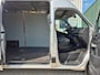 Renault Master T 35 2,3 dCi 135 Pk Euro 6 L2H2 38.690 Km Trekhaak PDC 3 Zits