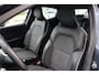 Renault Clio 1.6 E-Tech Hybrid 140 Intens | Trekhaak | Climate Control | Carplay | Allseasons