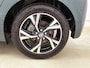Toyota Yaris 1.5 Hybrid 115 Dynamic Comfort Pack | BTW voertuig | Dodehoek detectie | Stoel+stuurverwarming | Parkeersensoren voor+achter | Draadloze telefoonlader | Apple CarPlay/Android auto |