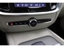 Volvo V60 Cross Country 2.0 B5 AWD Pro | ACC | Panoramadak | Harman/Kardon | Keyless | Memory | Trekhaak | Camera | BLIS | 19 Inch