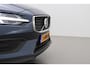 Volvo V60 Cross Country 2.0 B5 AWD Pro | ACC | Panoramadak | Harman/Kardon | Keyless | Memory | Trekhaak | Camera | BLIS | 19 Inch