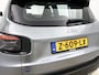 Jeep Avenger Longitude 54 kWh 156pk Automaat ACCU 95% | 3 Fase | Navigatie | Climate Control | Cruise Control | 16"LMV | LED | Apple Carplay/Android Auto |