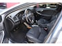 Volvo V40 2.0 T3 153pk Nordic+ | Origineel NL | Trekhaak | Rijklaar |