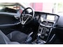 Volvo V40 2.0 T3 153pk Nordic+ | Origineel NL | Trekhaak | Rijklaar |