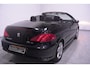 Peugeot 307 CC 2.0-16V Sport NAP navigatie PDC v+a climate-controlle cruise-controlle sportstoelen half leder wind-scherm stoelverwarming 17"-lmv regensensor