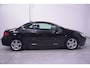 Peugeot 307 CC 2.0-16V Sport NAP navigatie PDC v+a climate-controlle cruise-controlle sportstoelen half leder wind-scherm stoelverwarming 17"-lmv regensensor