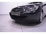 Peugeot 307 CC 2.0-16V Sport NAP navigatie PDC v+a climate-controlle cruise-controlle sportstoelen half leder wind-scherm stoelverwarming 17"-lmv regensensor