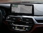 BMW 5-Serie Touring 530e xDrive Business Edition Plus M-pakket Automaat Panoramadak / Headup display / Trekhaak