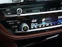BMW 5-Serie Touring 530e xDrive Business Edition Plus M-pakket Automaat Panoramadak / Headup display / Trekhaak