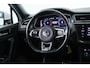 Volkswagen Tiguan 2.0 TSI 190PK 4-MOTION HIGHLINE BUSINESS R-LINE AUTOMAAT / NAVI / FULL-LED / CLIMA / LED / PDC / 19" LMV / WEGKLAP. TREKHAAK / ADAPT. CRUISE !!