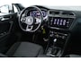 Volkswagen Tiguan 2.0 TSI 190PK 4-MOTION HIGHLINE BUSINESS R-LINE AUTOMAAT / NAVI / FULL-LED / CLIMA / LED / PDC / 19" LMV / WEGKLAP. TREKHAAK / ADAPT. CRUISE !!