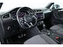 Volkswagen Tiguan 2.0 TSI 190PK 4-MOTION HIGHLINE BUSINESS R-LINE AUTOMAAT / NAVI / FULL-LED / CLIMA / LED / PDC / 19" LMV / WEGKLAP. TREKHAAK / ADAPT. CRUISE !!