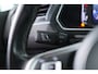 Volkswagen Tiguan 2.0 TSI 190PK 4-MOTION HIGHLINE BUSINESS R-LINE AUTOMAAT / NAVI / FULL-LED / CLIMA / LED / PDC / 19" LMV / WEGKLAP. TREKHAAK / ADAPT. CRUISE !!
