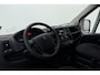 Peugeot Boxer 2.2 BlueHDi 120 L1H1 3.3t | Airco | In hoogte verstelbare zittingen | Parkeersensoren | Armsteunen | Centrale deurvergrendeling | Hill hold | Stuurbediening