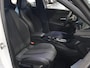 Peugeot e-2008 EV GT Avantage 54 kWh 156PK | 1ste eigenaar | AppleCarPlay/AndroidAuto | Climate Control | Adaptive Cruise Control | 360'Camera | FULL LED | Navigatie | LMV | Parkeersensoren | Privacy Glass | Isofix | Two-Tone | Sfeerverlichting |