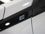 Peugeot e-2008 EV GT Avantage 54 kWh 156PK | 1ste eigenaar | AppleCarPlay/AndroidAuto | Climate Control | Adaptive Cruise Control | 360'Camera | FULL LED | Navigatie | LMV | Parkeersensoren | Privacy Glass | Isofix | Two-Tone | Sfeerverlichting |