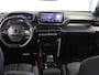Peugeot e-2008 EV 156PK GT Avantage 54 kWh | 1ste eigenaar | ACCU 98% | AppleCarPlay/AndroidAuto | Climate Control | Adaptive Cruise Control | 360'Camera | FULL LED | Navigatie | LMV | Parkeersensoren | Privacy Glass | Isofix | Two-Tone | Sfeerverlichting |