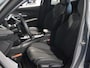 Peugeot e-2008 EV 156PK GT Avantage 54 kWh | 1ste eigenaar | ACCU 98% | AppleCarPlay/AndroidAuto | Climate Control | Adaptive Cruise Control | 360'Camera | FULL LED | Navigatie | LMV | Parkeersensoren | Privacy Glass | Isofix | Two-Tone | Sfeerverlichting |
