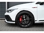 Volkswagen Golf 2.0 TSI GTI CLUBSPORT 300 PK / PANO / LEDER / NURBURGRING / HARMAN KARDON / HEAD UP / MEMORY / CAMERA / 19"