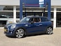 MINI Cooper 3-Deurs 1.5 60 Years Edition / Automaat / NL-Auto / Open-Panodak / Head-Up Display / Vol-Leder / Stoelverwarming / Cruise-Control / Apple-Carplay & Android-Auto / Draadloze-Telefoonlader / Climate-Control / Keyless / LED / PDC V+A / 17'' LMV / ENZ.