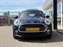 MINI Cooper 3-Deurs 1.5 60 Years Edition / Automaat / NL-Auto / Open-Panodak / Head-Up Display / Vol-Leder / Stoelverwarming / Cruise-Control / Apple-Carplay & Android-Auto / Draadloze-Telefoonlader / Climate-Control / Keyless / LED / PDC V+A / 17'' LMV / ENZ.