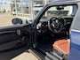 MINI Cooper 3-Deurs 1.5 60 Years Edition / Automaat / NL-Auto / Open-Panodak / Head-Up Display / Vol-Leder / Stoelverwarming / Cruise-Control / Apple-Carplay & Android-Auto / Draadloze-Telefoonlader / Climate-Control / Keyless / LED / PDC V+A / 17'' LMV / ENZ.