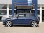 MINI Cooper 3-Deurs 1.5 60 Years Edition / Automaat / NL-Auto / Open-Panodak / Head-Up Display / Vol-Leder / Stoelverwarming / Cruise-Control / Apple-Carplay & Android-Auto / Draadloze-Telefoonlader / Climate-Control / Keyless / LED / PDC V+A / 17'' LMV / ENZ.