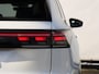 Volkswagen Tiguan R-Line Edition 1.5 eHybrid 200 kW / 272 PK SUV 6 v | Panoramadak | Trekhaak | 360 Camera | Black Style | HD Matrix | 360 Camera | Head-Up |