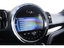 MINI Countryman Cooper S E ALL4 Active Cruise Control - Elektrisch verwarmde/verstelbare stoelen - Comfort acces - Driving Assistant - Head up - Getinte ruiten - Achteruitrijcamera - MINI Navigatiesysteem -