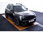 MINI Countryman Cooper S E ALL4 Active Cruise Control - Elektrisch verwarmde/verstelbare stoelen - Comfort acces - Driving Assistant - Head up - Getinte ruiten - Achteruitrijcamera - MINI Navigatiesysteem -