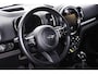 MINI Countryman Cooper S E ALL4 Active Cruise Control - Elektrisch verwarmde/verstelbare stoelen - Comfort acces - Driving Assistant - Head up - Getinte ruiten - Achteruitrijcamera - MINI Navigatiesysteem -