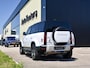 Land Rover Defender l Schuif-/kantel Panorama dak l Black Pack l Stuurwielverwarming l Trekhaak l Treekplank