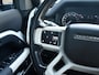 Land Rover Defender l Schuif-/kantel Panorama dak l Black Pack l Stuurwielverwarming l Trekhaak l Treekplank
