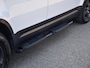 Land Rover Defender l Schuif-/kantel Panorama dak l Black Pack l Stuurwielverwarming l Trekhaak l Treekplank