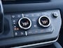 Land Rover Defender l Schuif-/kantel Panorama dak l Black Pack l Stuurwielverwarming l Trekhaak l Treekplank