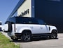 Land Rover Defender l Schuif-/kantel Panorama dak l Black Pack l Stuurwielverwarming l Trekhaak l Treekplank