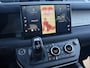Land Rover Defender l Schuif-/kantel Panorama dak l Black Pack l Stuurwielverwarming l Trekhaak l Treekplank